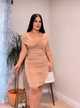 Load image into Gallery viewer, Annabelle Midi Dress  (Mocha)